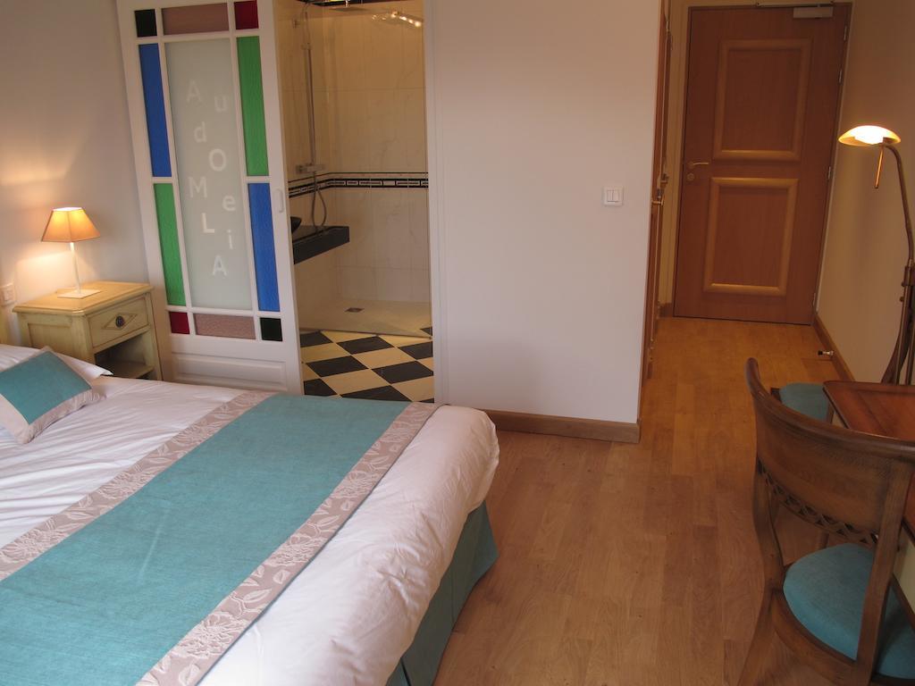 Au Domelia Provinois Hotel Cerneux Habitación foto